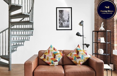 Bromley South Apartment | Large Industrial Style 2 Bedroom Flat!