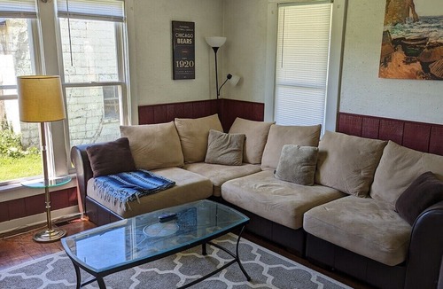 Robinson House | 3 Bedroom Home Steps from the Square