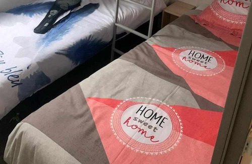 Chateauneuf-de-Galaure House | Location Mobil Home Camping