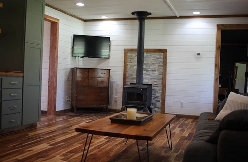 Ozone Cabin | Cabin in the Ozarks by Boone + River