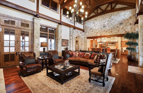 Bergheim House | Rusted Roof Ranch - A Birdy Vacation Rental