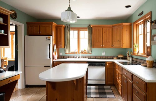 Mississippi Mills House | Waterfront Cottage with Sauna, Fire Pit, and Kayaks—A Film-Themed Experience!