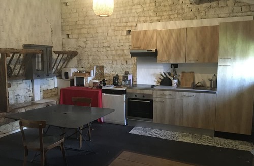 Nieul-sur-l'Autise House | Maison de Charme Avec Piscine sud Vendee