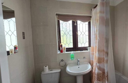 Gooshays House | Ash, One Double Room, Romford
