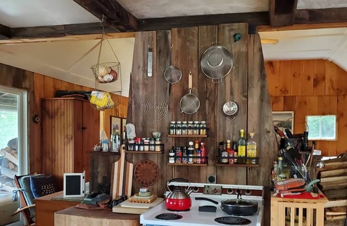 Ripton Cabin | Cozy Cabin on Robert Frost Mountain in Ripton, Vermont
