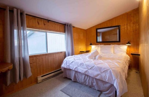 Eastman House | Chalet Ensoleille
