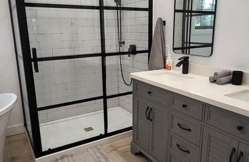 Lambton Shores House | Willow On The Ridge