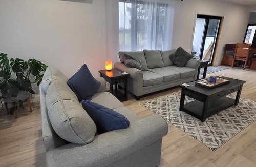 Lambton Shores House | Willow On The Ridge