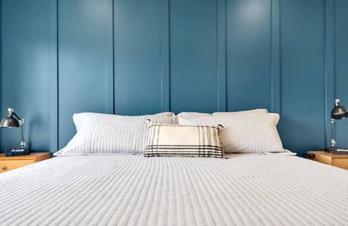 View Park-Windsor Hills House | LUXE SoFi Home KING beds