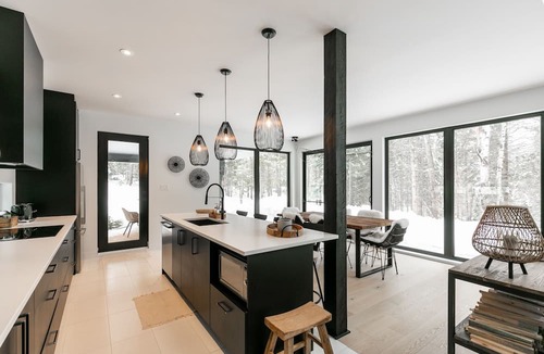 Morin Heights House | Wakanda, Luxueux Chalet Près des Pentes de Ski!