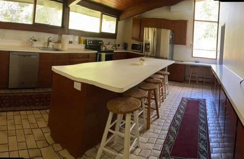 Weston House | Elegant, clean, spacious, king bed, fast internet