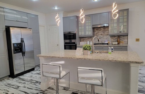 Lewisville House | A Family Home to Rejoices