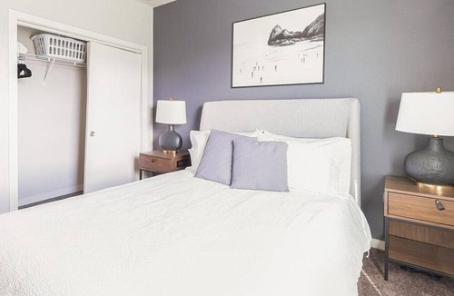 Brooks City Base Apartment | Landing at The Anderson at Brooks - 2 Bedrooms in Stinson Airport Vicinity