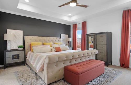 Lowell House | Urban Social : Backyard Paradise & Central to NWA