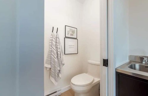 Waterford Cabin | STOKE Pod tiny cabin with epic view next to Poley Mountain