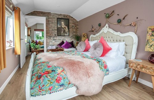 Lochearnhead Cabin | Romantic Cosy Getaway The Loveshack Balquhidder