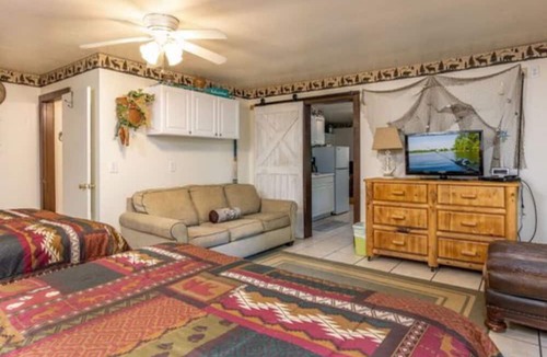Cleora Cabin | The Mockingbird Cabin