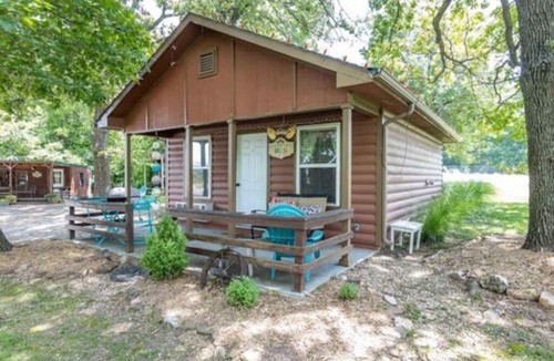 Cleora Cabin | The Ibis Cabin - Accommodates 4 Guests