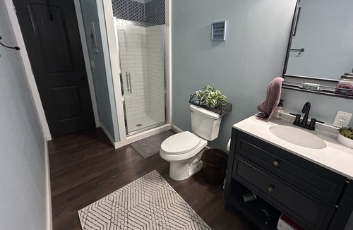 Oliver Apartment | Your Cozy Downtown Oasis Awaits!