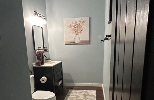 Oliver Apartment | Your Cozy Downtown Oasis Awaits!