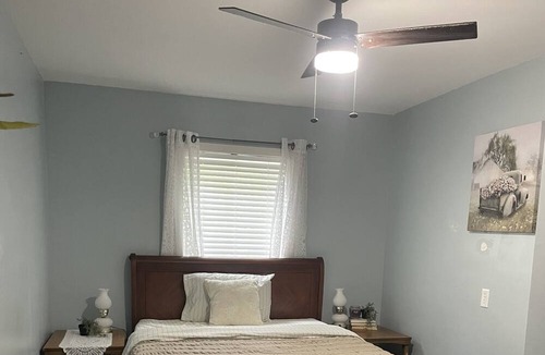 Oliver Apartment | Your Cozy Downtown Oasis Awaits!