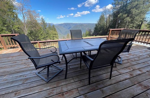 Gold Run House | Sierra Foothills Retreat