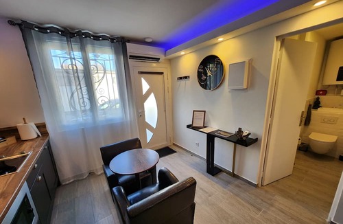 Saint-Assiscle Apartment | Studio Romantique Avec Jacuzzi