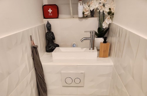 Saint-Assiscle Apartment | Studio Romantique Avec Jacuzzi