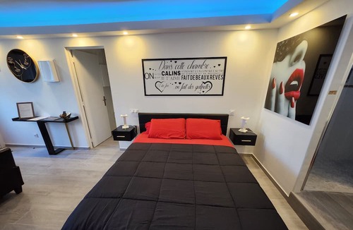 Saint-Assiscle Apartment | Studio Romantique Avec Jacuzzi