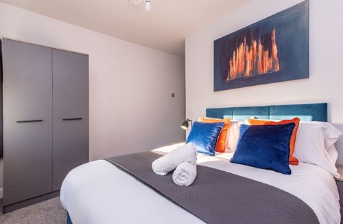 Billingham House | Contractor-Friendly 3 Bed Home in Billingham