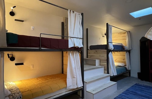 Lewis House | Modern Downtown Hostel! Great outdoor space, large sauna, and cold tub.