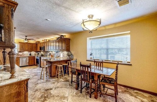Houston House | Colonial Estate : Arcade, Grill & Wildlife