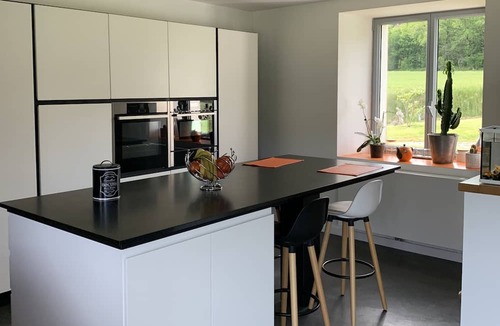 Allaire House | Maison de Campagne Moderne, Grands Espaces Tranquillité Assurée !