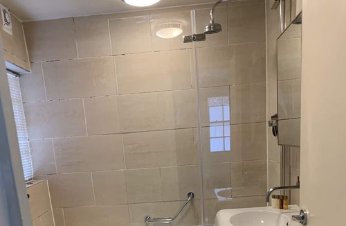 Islington Cottage | Charming Cottage.