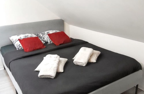 Saint-Leu Apartment | Homerez - Apt city centre Amiens, great view