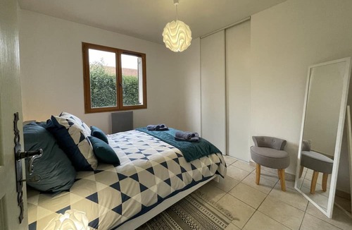 Avermes Cottage | Gite Avermes, 2 bedrooms, 4 persons