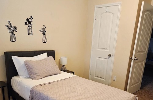 Belton House | Belton Near Expo. Great Home in Small neighborhood Cul Du Sac.