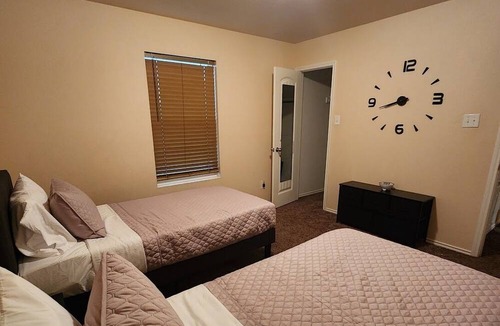 Belton House | Belton Near Expo. Great Home in Small neighborhood Cul Du Sac.