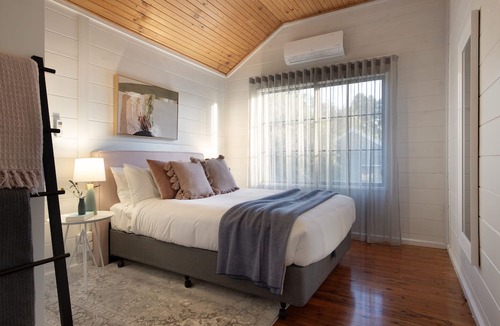Daylesford Ski Chalet | Goldie at Daylesford