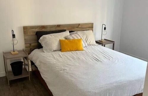 Saint-Alexis-des-Monts House | Le Rêve. Bord de L'eau & Spa