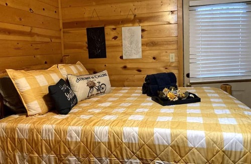 Hochatown Cabin | Spotted Fox 1 Bed 1 Bath