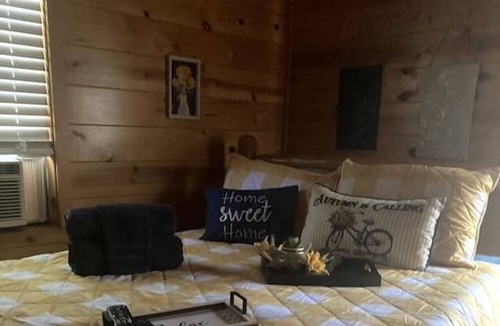 Hochatown Cabin | Spotted Fox 1 Bed 1 Bath