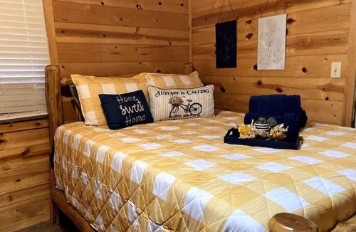 Hochatown Cabin | Spotted Fox 1 Bed 1 Bath