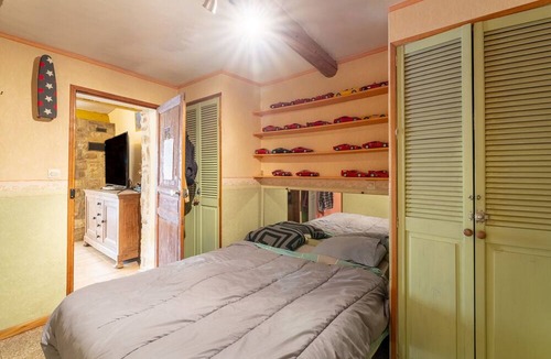 Le Pontet Apartment | Apartment 'Avignon' with Private Garden and Wi-Fi