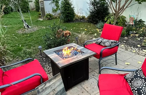 Bristol Apartment | Private BR/LR/BA Suite in Downtown Bristol