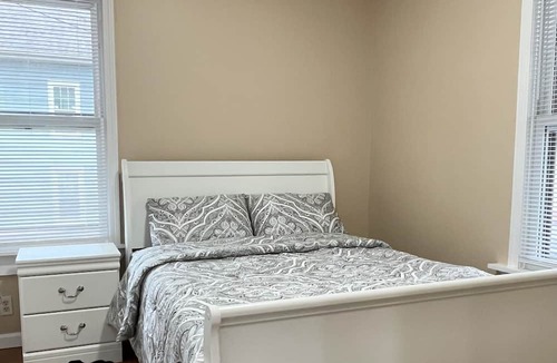 Meriden Apartment | Charming 2-Bedroom Apartment