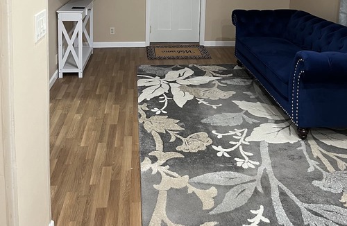 Meriden Apartment | Charming 2-Bedroom Apartment