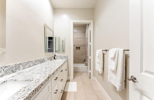 Ramona House | Vista Grande