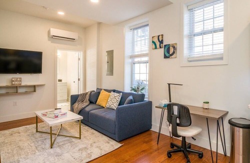 Corn Hill House | This house is a 1 bedroom(s), 1 bathrooms, located in Rochester, NY.