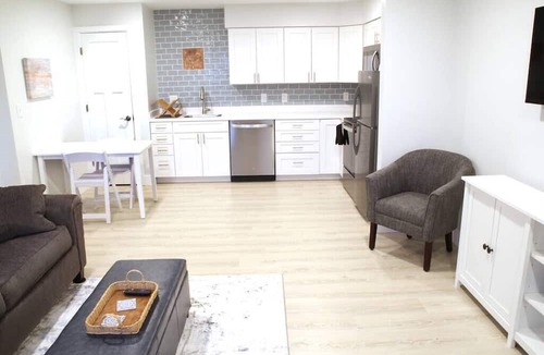 Beulah Apartment | Hobby farm with epic views!